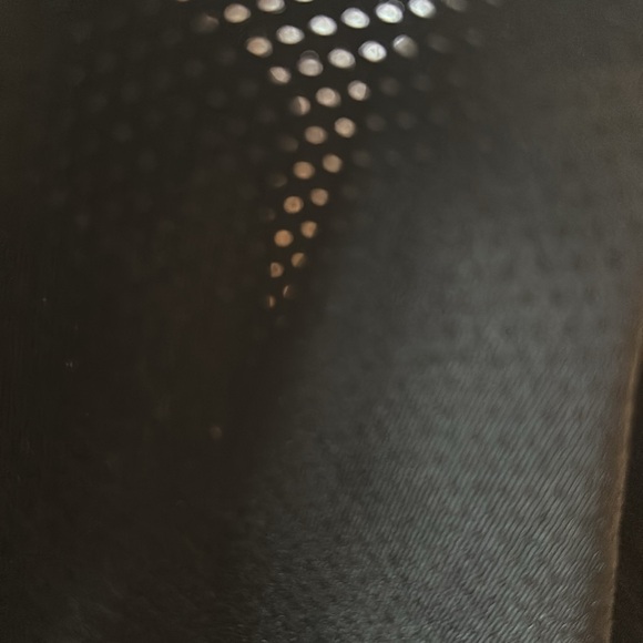 Lorna Jane small cropped mesh workout jacket Black( not blue like camera took) - Picture 3 of 6